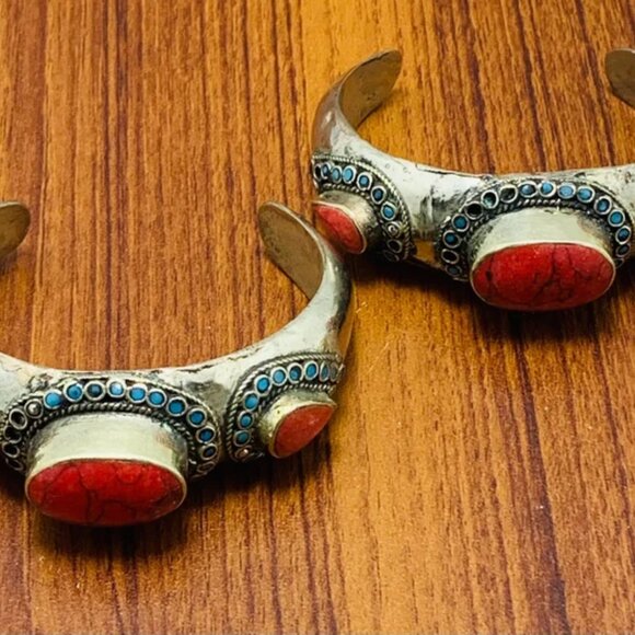 SingleTribal Coral Stones Cuff Bracelet With Turquoise Beads, Handmade Coral - Picture 15 of 15